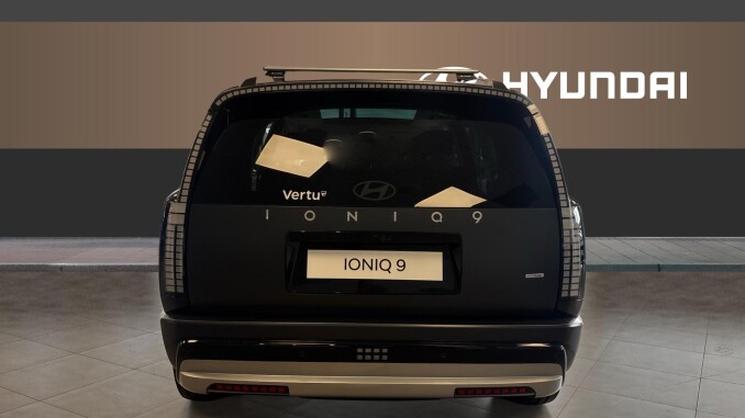 Hyundai IONIQ 9 226kW Ultimate 110kWh 5dr AWD Auto Electric Estate - Image 6